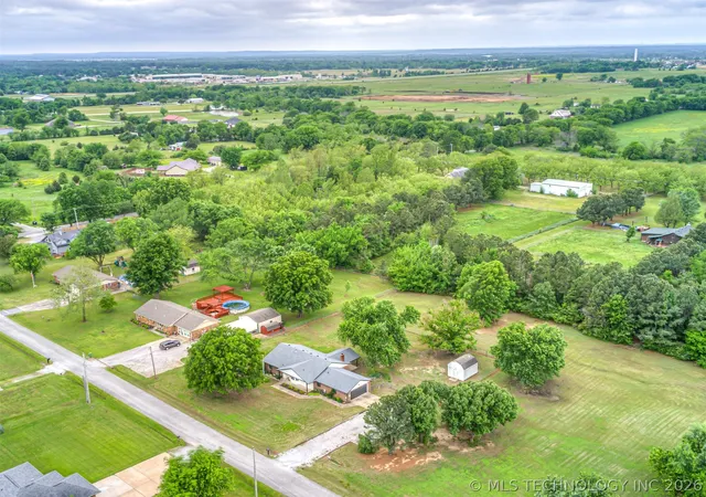 Homes for sale in Inola, OK | 29822 S Cameron Dr, Inola, OK 74036 | MLS# 2618789