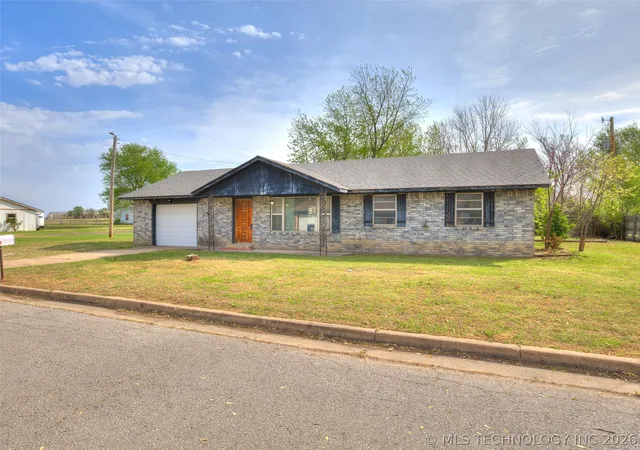 Homes for sale in Cleveland, OK | 205 Lester Ln, Cleveland, OK 74020 | MLS# 2619903