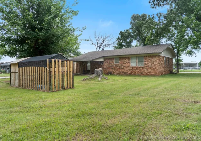 Photo 3 of Sale Pending at 703 Mccarley, Colbert, OK 74733 | MLS# 2619904 | Listing updated on 2026-10-07