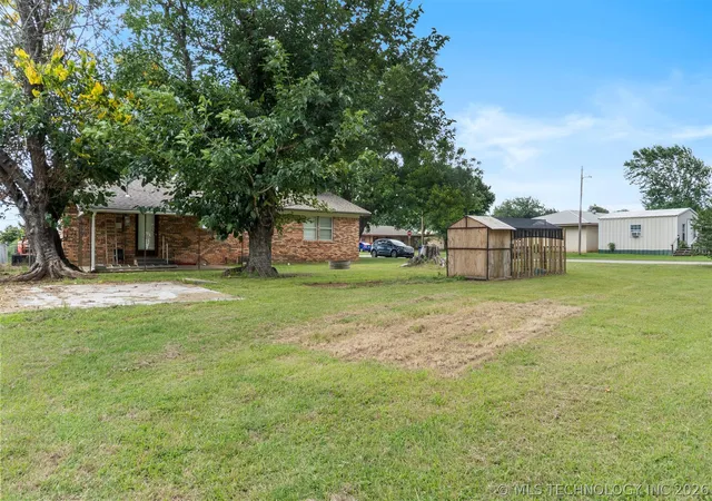 Photo 3 of Sale Pending at 703 Mccarley, Colbert, OK 74733 | MLS# 2619904 | Listing updated on 2026-10-07