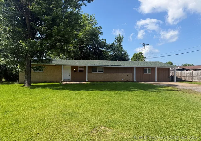 Homes for sale in Wilburton, OK | 704 W Blair, Wilburton, OK 74578 | MLS# 2619913