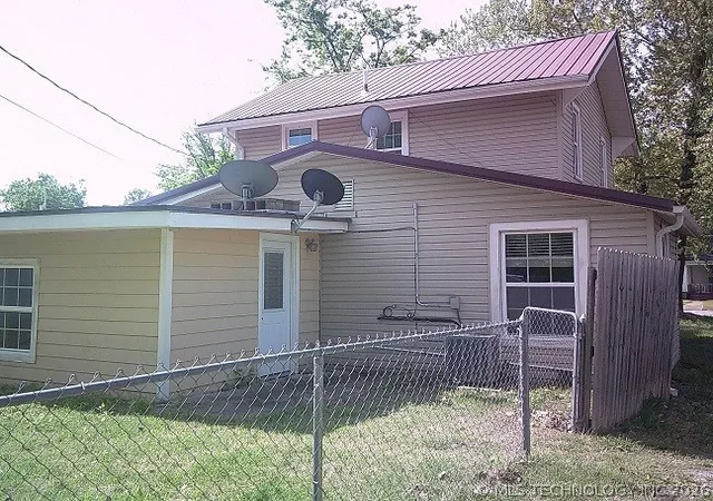 Homes for sale in Vinita, OK | 610 W Canadian Ave, Vinita, OK 74301 | MLS# 2619921