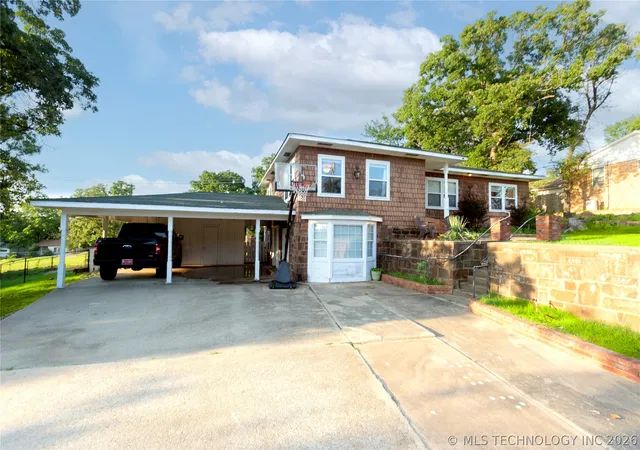 Homes for sale in Mc Alester, OK | 1425 E Seminole, Mc Alester, OK 74501 | MLS# 2619923