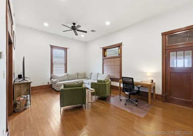 Homes for sale in Wagoner, OK | 105 N 2Nd St, Wagoner, OK 74467 | MLS# 2619935