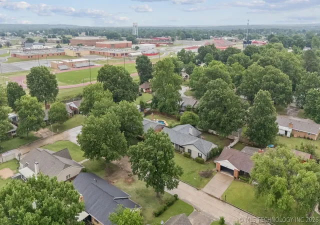 Homes for sale in Claremore, OK | 1508 N Florence Pl, Claremore, OK 74017 | MLS# 2618821