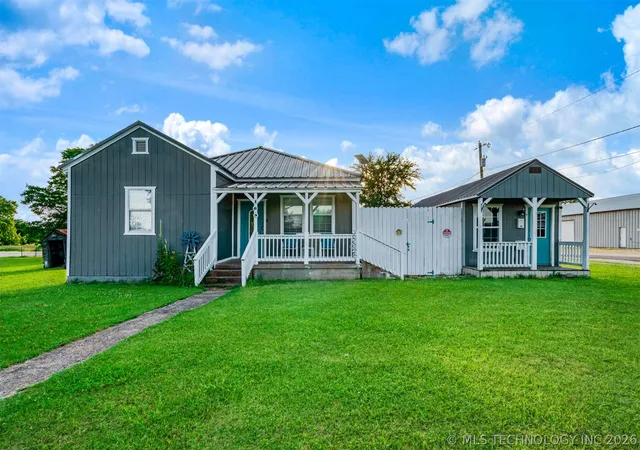 1st image of 108 Nw 4, Fort Towson, OK 74735 | MLS# 2619994