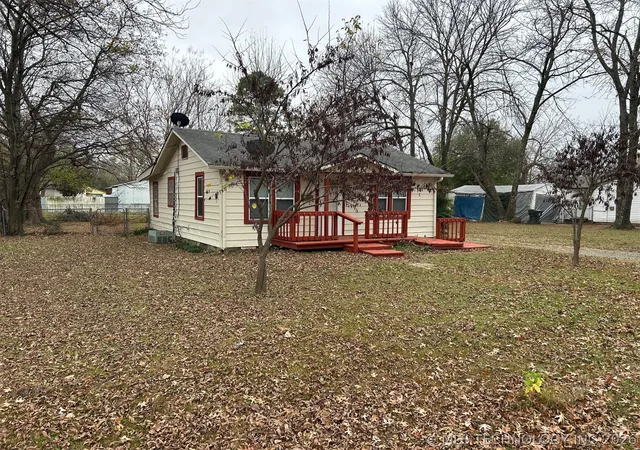 Homes for sale in Muskogee, OK | 2207 Sallie St, Muskogee, OK 74403 | MLS# 2620038