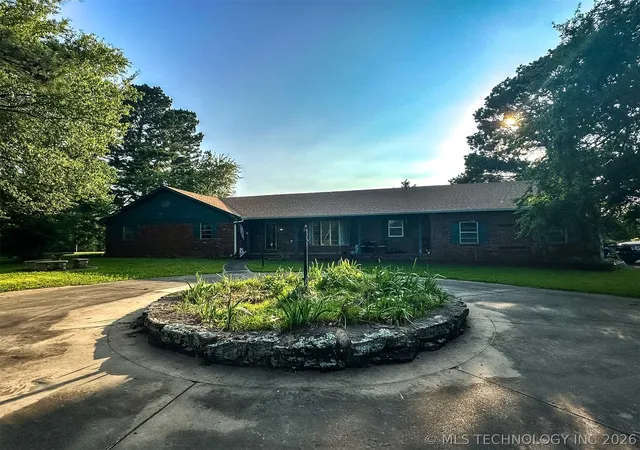 2nd image of 2435 S Woodland Rd, Muskogee, OK 74403 | MLS# 2618906
