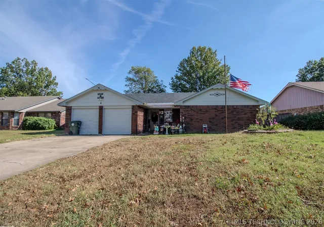 Photo 1 of Single family home for sale at 704 Foltz Ln, Muskogee, OK 74403 | MLS# 2620049 | Listing updated on 2026-06-02