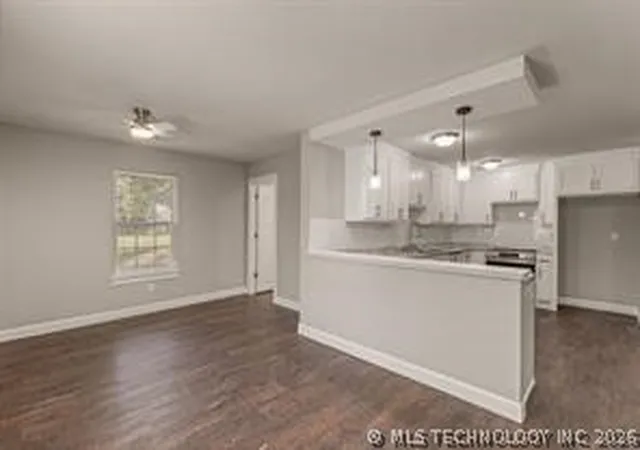 Homes for sale in Okmulgee, OK | 714 Cedar Ln, Okmulgee, OK 74447 | MLS# 2620058