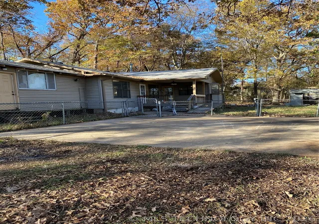 Photo 2 of Sale Pending at 30487 S 552 Road, Cookson, OK 74427 | MLS# 2620059 | Listing updated on 2026-08-22