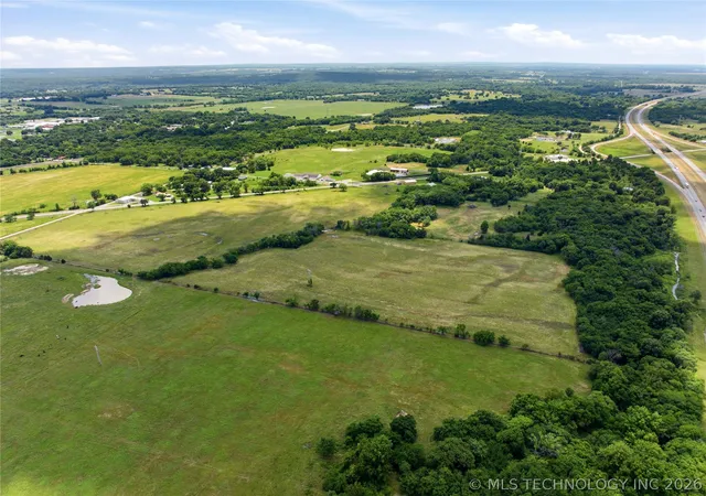 2nd image of 12017 S 84th St W, Oktaha, OK 74450 | MLS# 2619405
