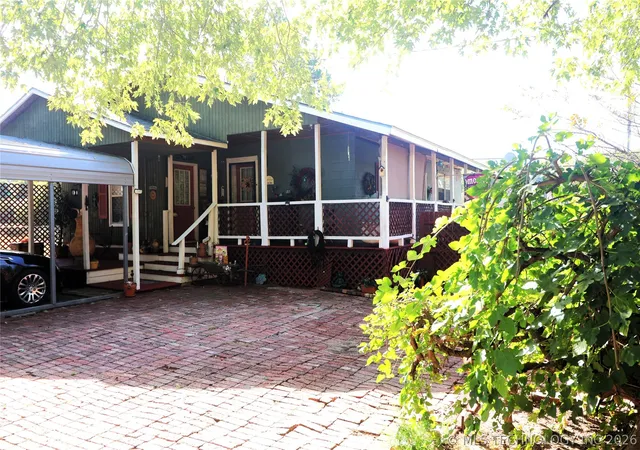 3rd image of 305 Highland, Wister, OK 74966 | MLS# 2619735