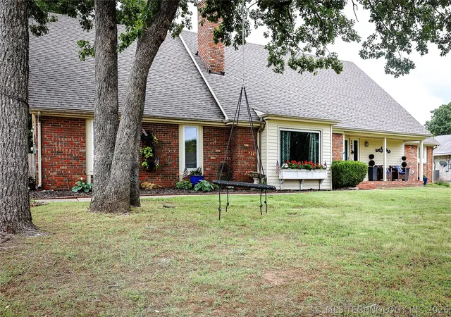 Homes for sale in Wewoka, OK | 18 Dove Tree, Wewoka, OK 74884 | MLS# 2619853