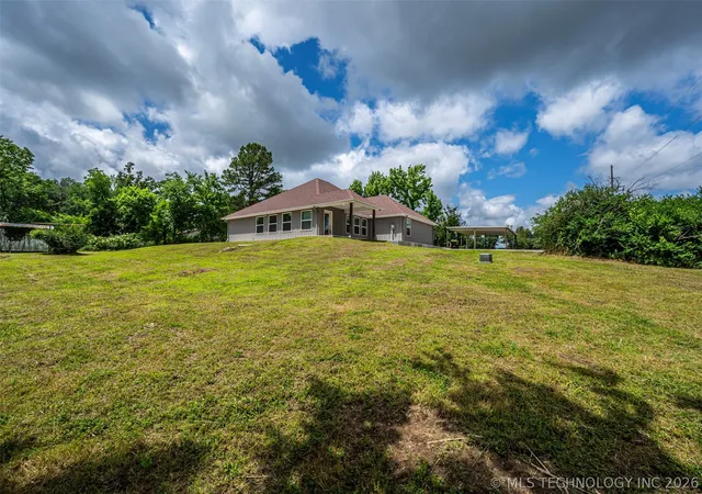 Photo 3 of Single family home for sale at 800 Se County Rd, Ada, OK 74820 | MLS# 2619912 | Listing updated on 2026-06-03