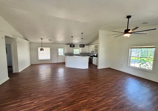 Photo 4 of Single family home for sale at 406 Eagle Rock Rd, Muldrow, OK 74948 | MLS# 2620008 | Listing updated on 2026-08-20