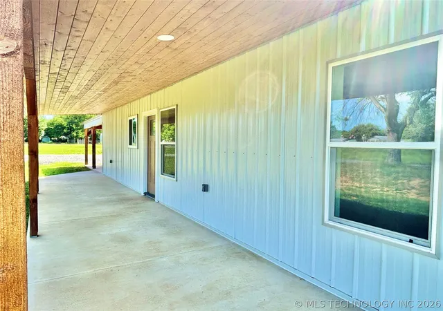 Homes for sale in Kinta, OK | 4 N King St, Kinta, OK 74552 | MLS# 2620140
