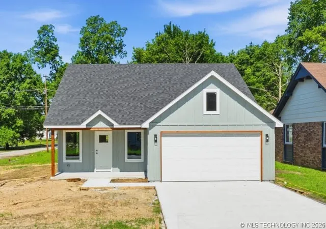 1st image of 724 S Muskogee St, Sapulpa, OK 74066 | MLS# 2620132