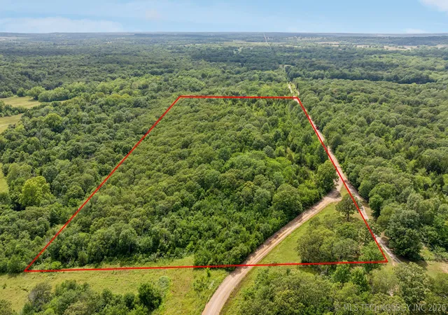 Homes for sale in Okemah, OK | E 1020 Rd, Okemah, OK 74859 | MLS# 2620201