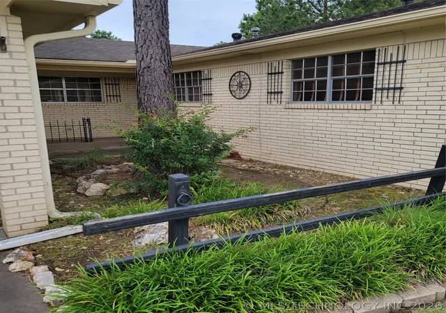 2nd image of 1302 Se 12th St, Wagoner, OK 74467 | MLS# 2620214
