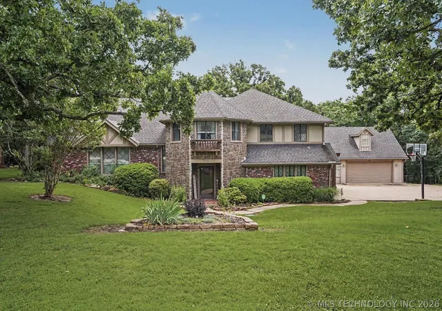 1st image of 12525 S Skyline Dr, Jenks, OK 74037 | MLS# 2619685