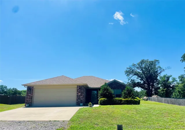 1st image of 12939 W Hawthorne Xing, Tahlequah, OK 74464 | MLS# 2620203