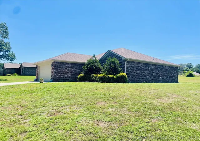 2nd image of 12939 W Hawthorne Xing, Tahlequah, OK 74464 | MLS# 2620203
