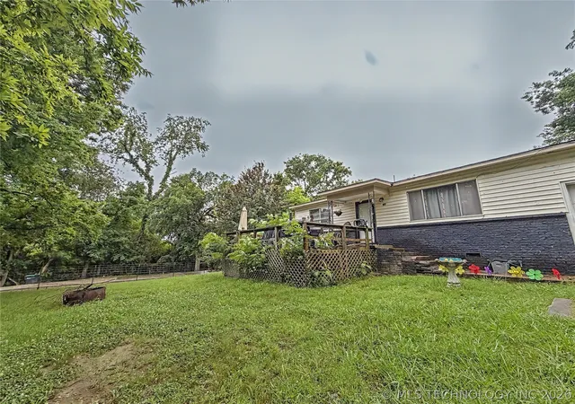 Photo 3 of Single family home for sale at 1306 Stickross Mountain Rd, Tahlequah, OK 74464 | MLS# 2620255 | Listing updated on 2026-08-20