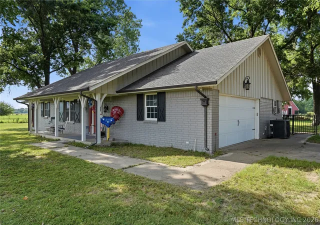 Photo 3 of Single family home for sale at 37967 E 221st Street, Porter, OK 74454 | MLS# 2620161 | Listing updated on 2026-08-20