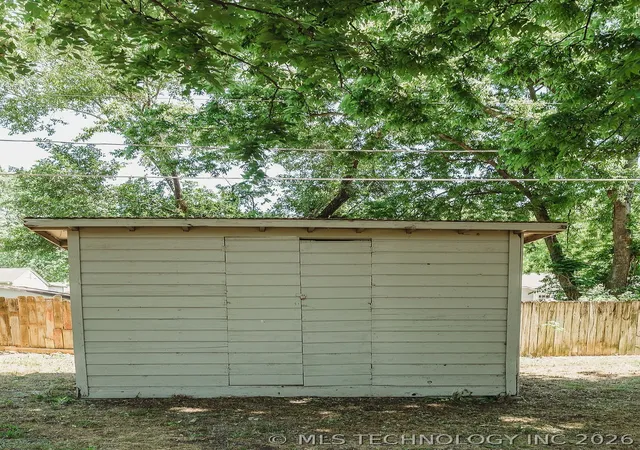 Homes for sale in Dewey, OK | 210 N Hereford Ave, Dewey, OK 74029 | MLS# 2620234
