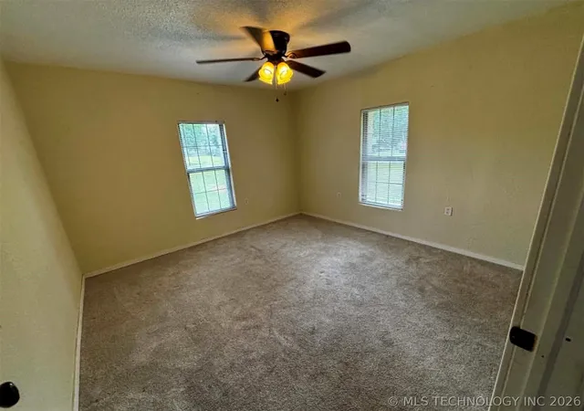 Homes for sale in Muskogee, OK | 552 S 4Th St, Muskogee, OK 74401 | MLS# 2620289