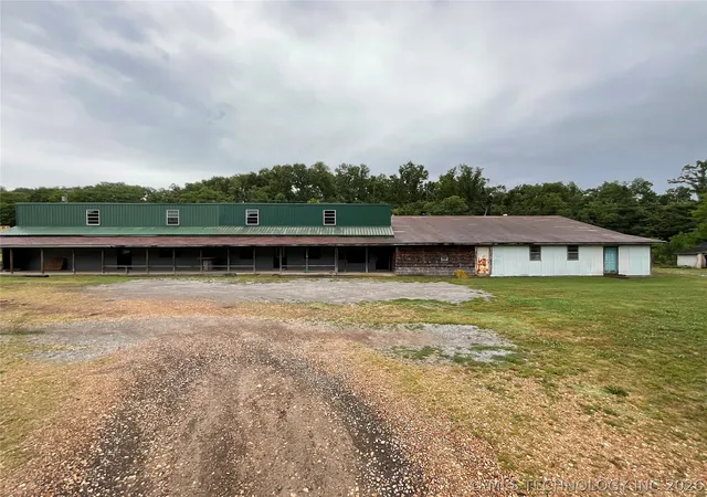 Photo 3 of Single family home for sale at 2532 Highway 82 N, Salina, OK 74365 | MLS# 2620220 | Listing updated on 2026-06-03