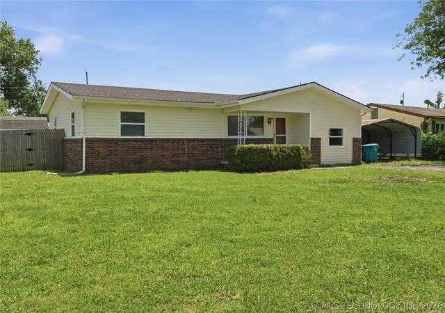 Homes for sale in Inola, OK | 404 W Commercial St St, Inola, OK 74036 | MLS# 2620326