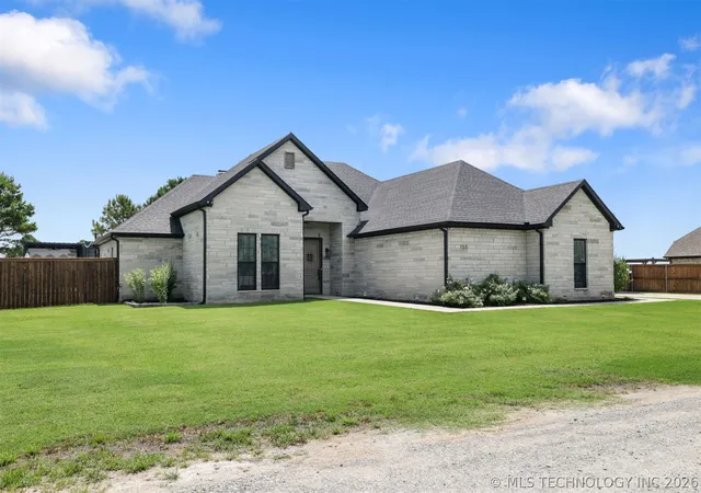 Homes for sale in Calera, OK | 155 Riverbend Ave, Calera, OK 74730 | MLS# 2620169