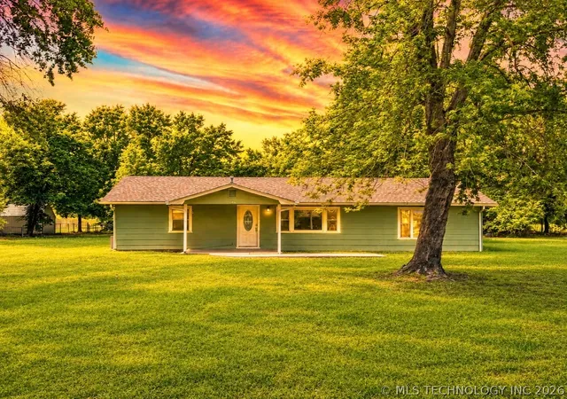 Homes for sale in Whitefield, OK | 106 E Elk Rd, Whitefield, OK 74472 | MLS# 2619528