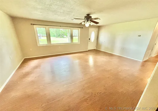 Homes for sale in Whitefield, OK | 106 E Elk Rd, Whitefield, OK 74472 | MLS# 2619528