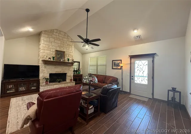 Photo 4 of Single family home for sale at 803 Julie Ave, Hominy, OK 74035 | MLS# 2620327 | Listing updated on 2026-08-28