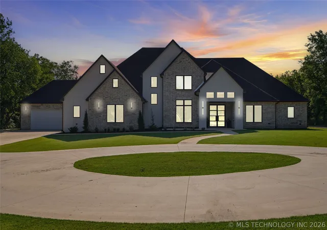 2nd image of 9701 N Memorial Dr, Owasso, OK 74055 | MLS# 2619943