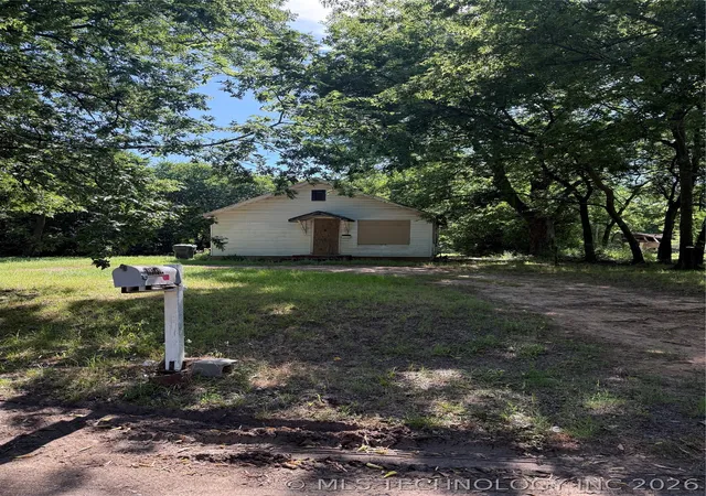 1st image of 209 L Ne, Ardmore, OK 73401 | MLS# 2620360