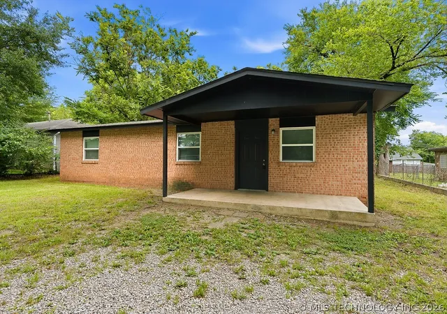 1st image of 1810 S Broadway, Ada, OK 74820 | MLS# 2620106