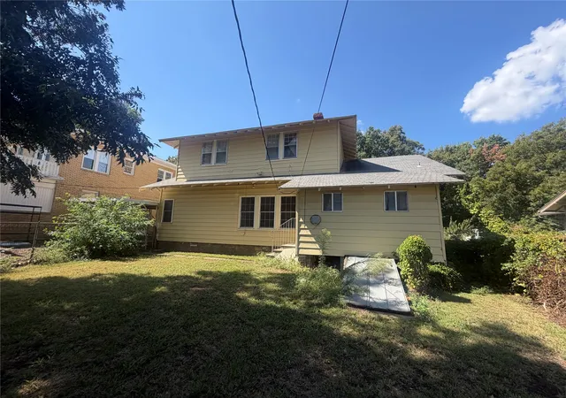 Photo 2 of Single family home for sale at 344 S Hunsaker Ave, Fairfax, OK 74637 | MLS# 2620380 | Listing updated on 2026-10-06
