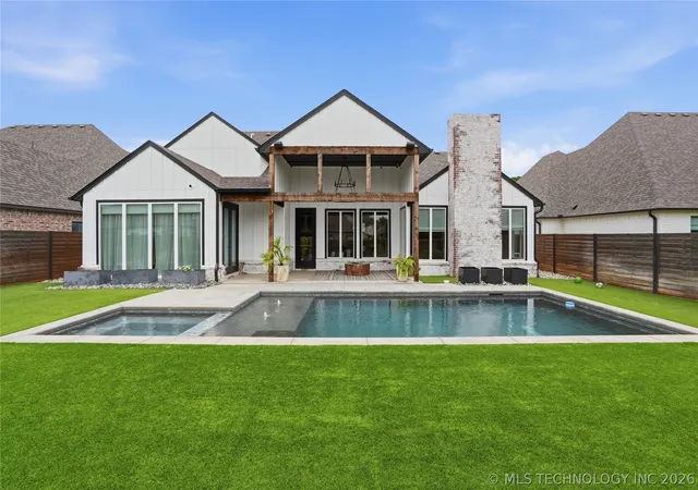 3rd image of 3732 E 115Th Pl S, Tulsa, OK 74137 | MLS# 2619786