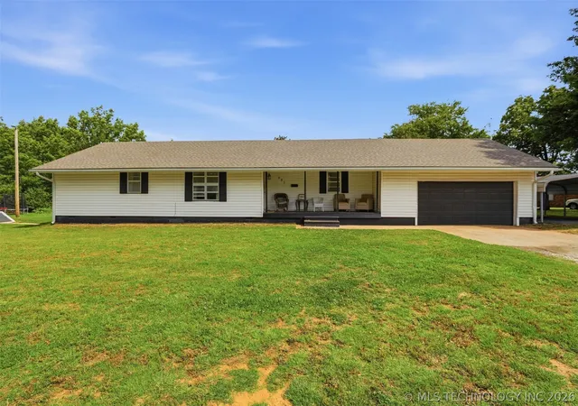 Homes for sale in Drumright, OK | 601 W Maple St, Drumright, OK 74030 | MLS# 2620427