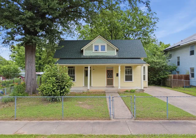 Homes for sale in Okmulgee, OK | 505 N Grand Ave, Okmulgee, OK 74447 | MLS# 2619408