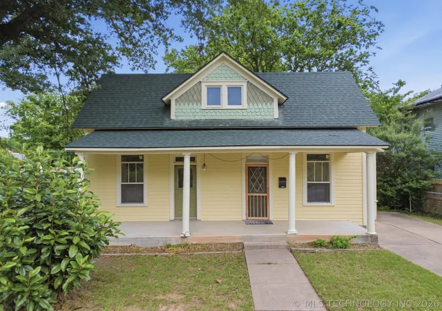 Homes for sale in Okmulgee, OK | 505 N Grand Ave, Okmulgee, OK 74447 | MLS# 2619408