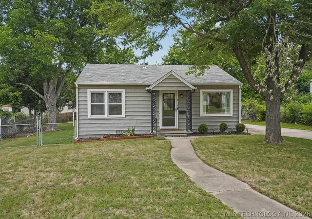 Homes for sale in Sapulpa, OK | 818 Terrace Dr, Sapulpa, OK 74066 | MLS# 2620441