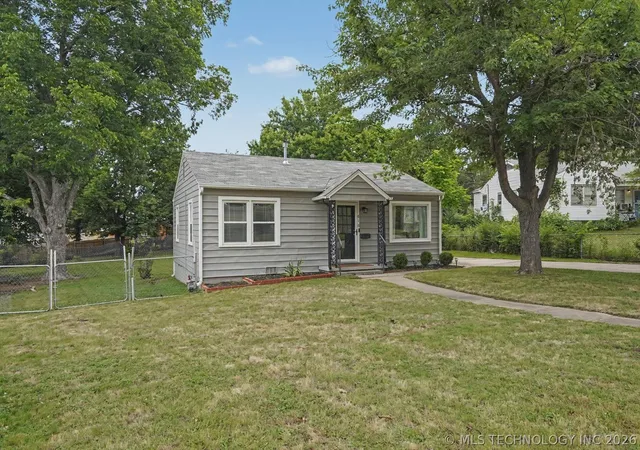 Homes for sale in Sapulpa, OK | 818 Terrace Dr, Sapulpa, OK 74066 | MLS# 2620441