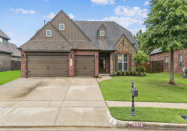 Photo 2 of Single family home for sale at 18610 E 42nd Place, Tulsa, OK 74134 | MLS# 2620421 | Listing updated on 2026-08-25