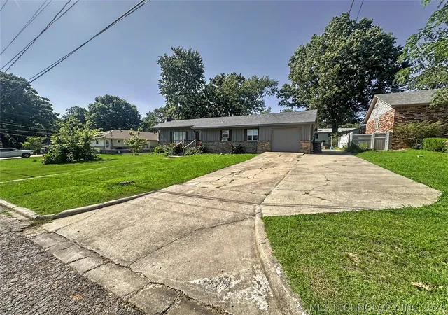 4th image of 503 Joe Carrol St, Tahlequah, OK 74464 | MLS# 2620527