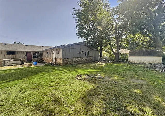 5th image of 503 Joe Carrol St, Tahlequah, OK 74464 | MLS# 2620527